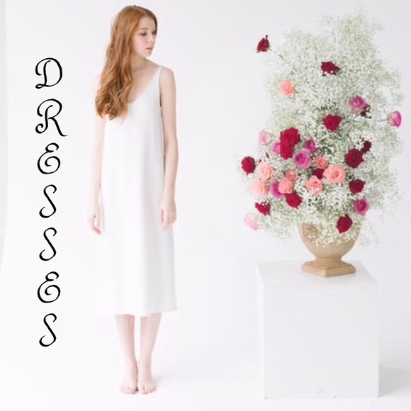 Dresses - Picture 2 of 7